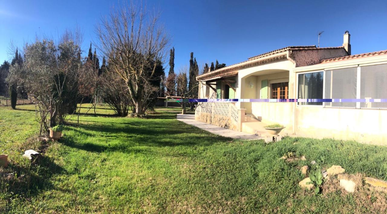 La Maison Des Sources Salon-de-Provence Exterior foto